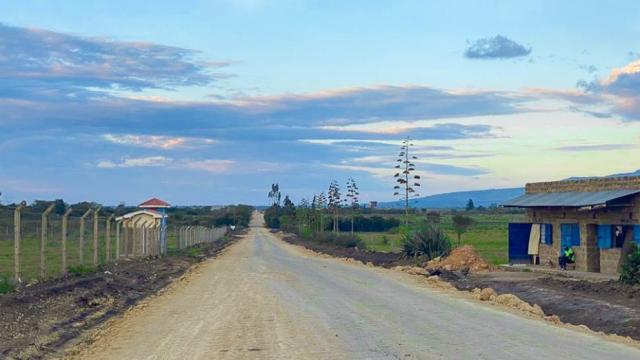 The wait is finally over! Grading and murraming of access Road from Malaa Town to Graceland – Kangundo Road Phase II & III