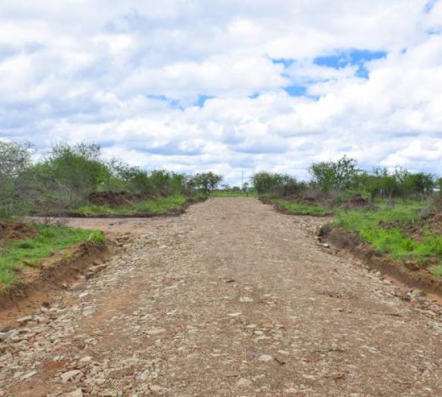 Grading and Murraming of Access Road now Complete